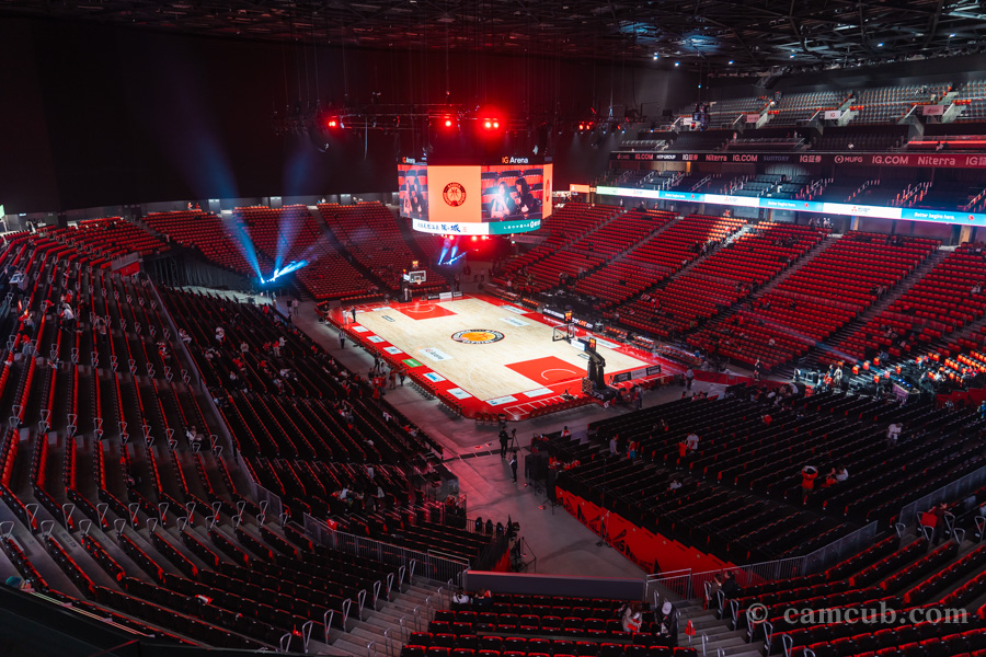 IGアリーナ 4Fスタンド コーナー席(最前列)からの見え方