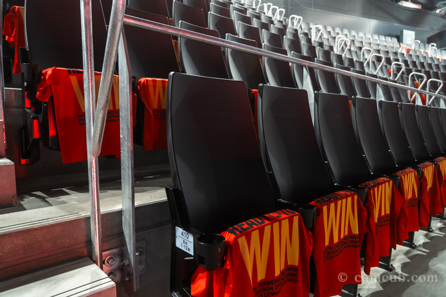 IGアリーナ 4Fスタンドのシート仕様